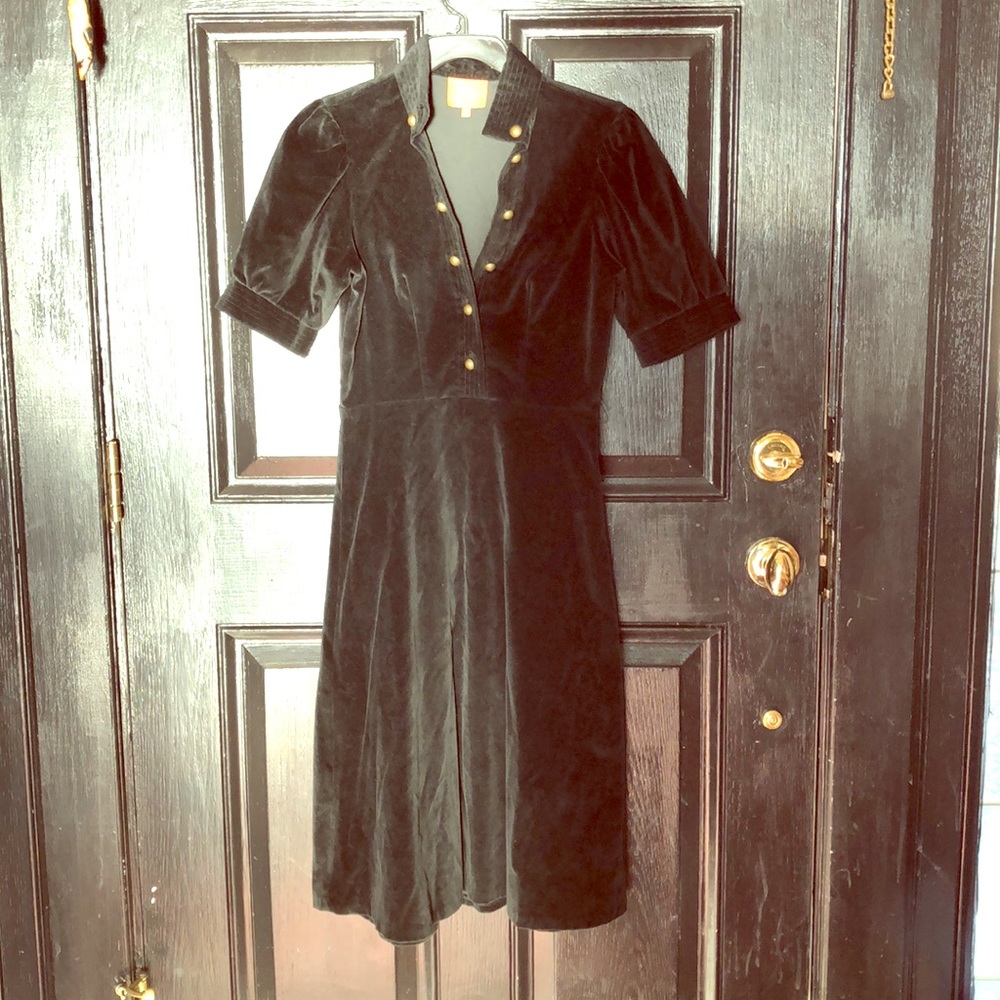 Olga Kapustina black velvet cocktail dress 6